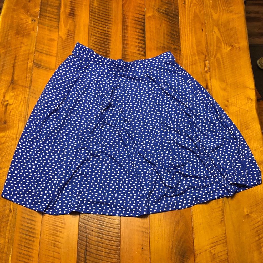 Women’s Lula Roe Madison skirt